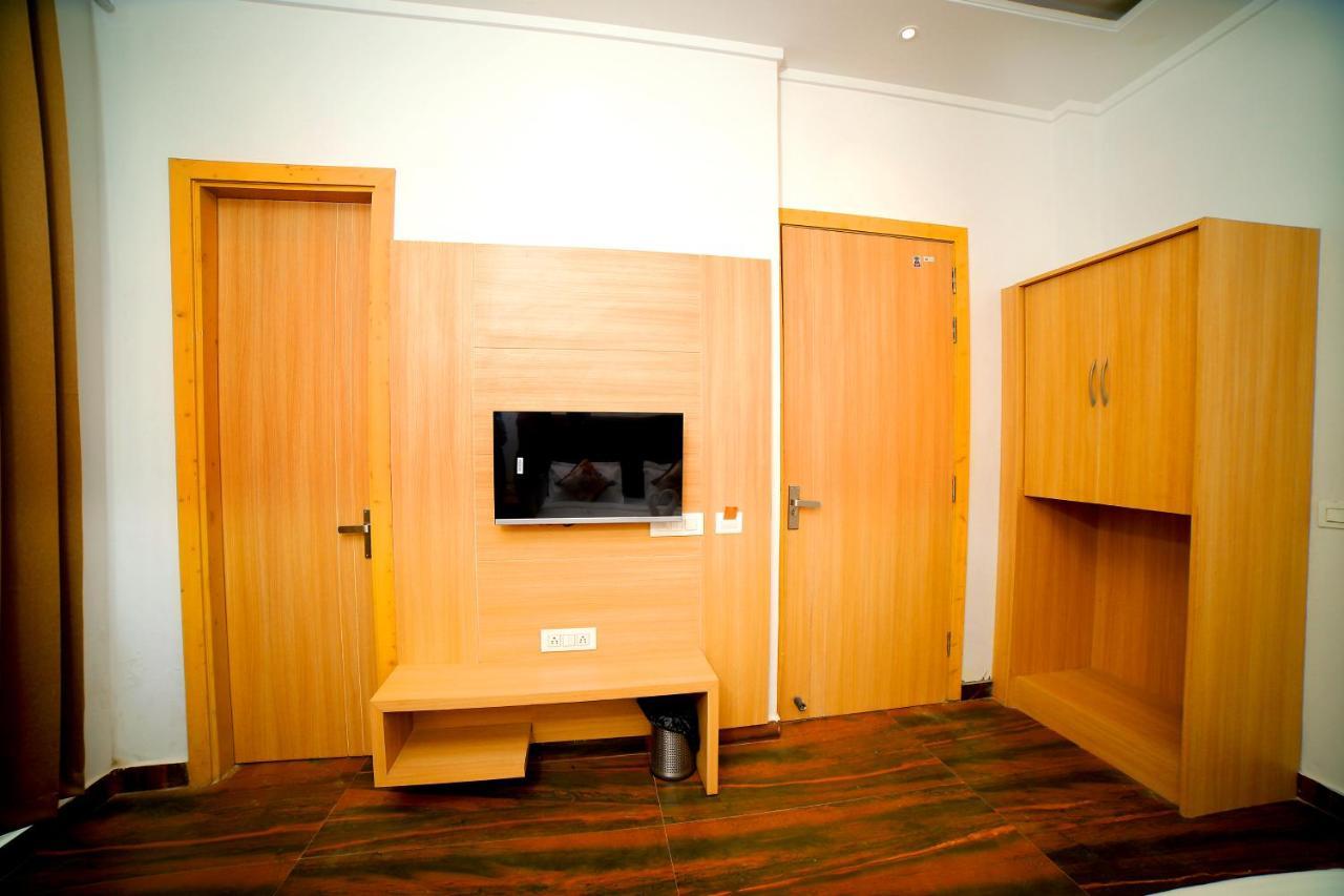 Hotel Diamond View Amritsar Extérieur photo