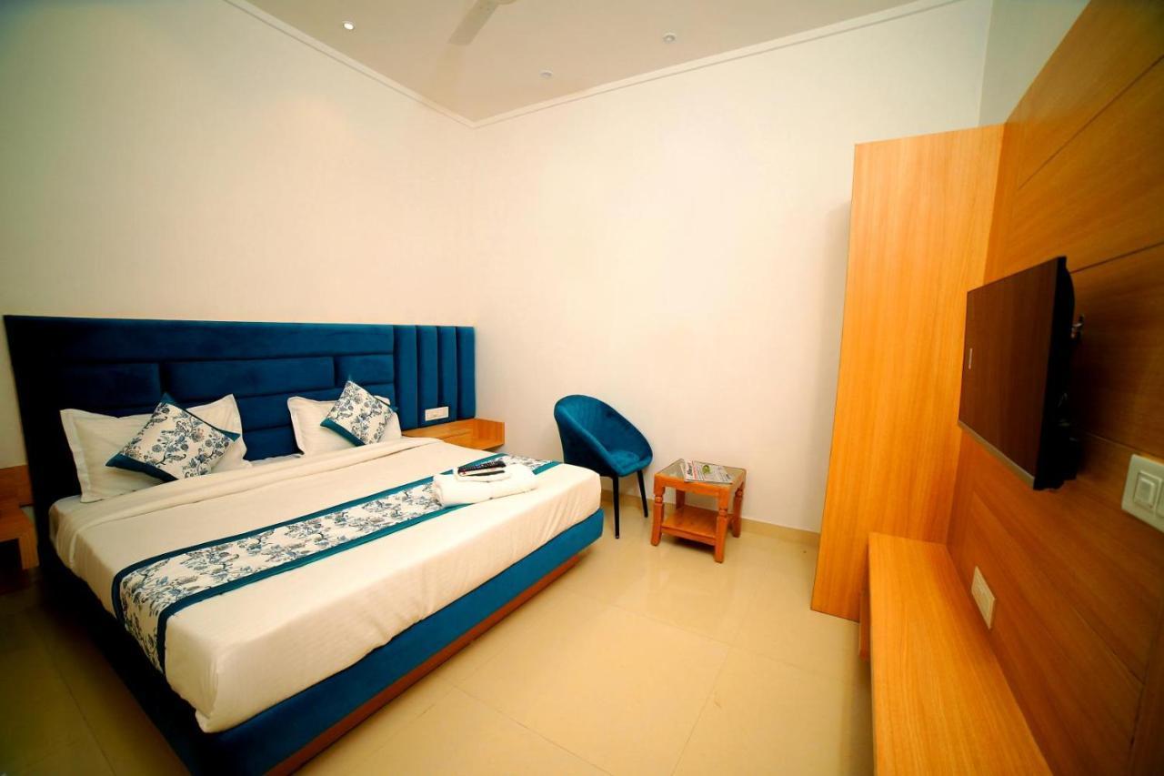 Hotel Diamond View Amritsar Extérieur photo