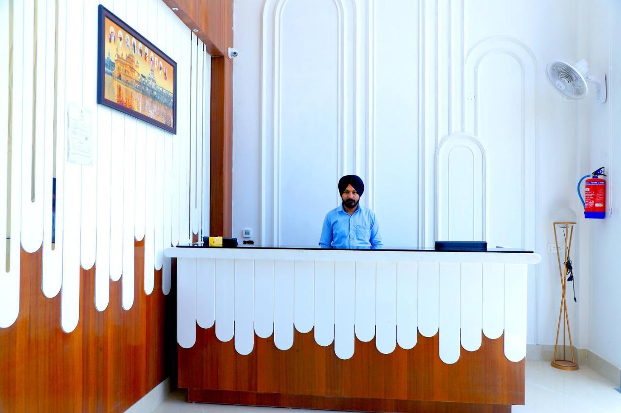 Hotel Diamond View Amritsar Extérieur photo