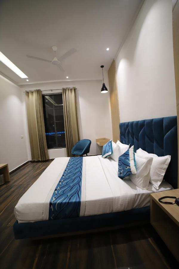 Hotel Diamond View Amritsar Extérieur photo